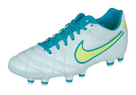 Amazon Com Nike Women S Tiempo Mystic Iv Fg Soccer Cleats Size 6 White Turquoise Sports Outdoor Womens Soccer Cleats Leather Soccer Cleats Football Shoes