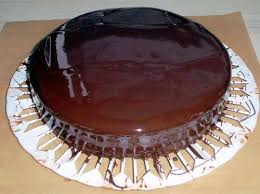 Sachertorte Rezept Wiener Schokoladentorte Mit Marzipan Aprikosenkonfiture Und Schokoglasur Rezept Sachertorte Rezept Kuchen Und Torten Lebensmittel Essen