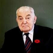 Derek Savory's Instagram, Twitter & Facebook