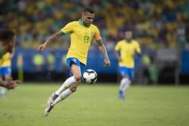 Jogos da seleção brasileira 2009. Dani Alves Se Iguala A Pele E Djalma Santos Em Jogos Pela Selecao Brasileira Confederacao Brasileira De Futebol