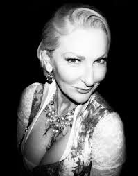 Born in berlin, nick studied ballet at berliner tanzakademie. Sollte Sich La Nick Entschuldigen Manner