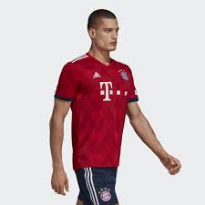 Today, adidas has revealed the home kit fc bayern munich will be donning throughout the 2018/19 campaign and — as expected — it will once again see the bundesliga giants swathed in red. Bayern Munich 18 19 Adidas Home Kit 18 19 Kits Football Shirt Blog