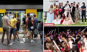 No More Masks Singing Dancing In Nsw Nightclubs And Huge Weddings As Coronavirus Rules Drop Today Daily Mail Online