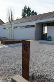 Amenagements Exterieurs Support De Boite Aux Lettres En Acier Corten Amenagement Exterieur Boite Aux Lettres Moderne Boite Aux Lettres Amenagement Paysager