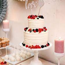 Hallöchen zusammen, in diesem video zeige ich euch, wie ihr eine yogurette torte selber machen könnt. Hochzeitspapeterie Und Deko Serendipity Torte Hochzeit Hochzeitstorte Hochzeitstorte Erdbeer