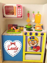 I Made A Play Kitchen With Empty Diaper Boxes The Little Penguin Pororo I Just Drew Is Our Daughter S Favorite Ca Diaper Box Favorite Cartoon Character Crafts 900 x 1246 png 189 кб. play kitchen with empty diaper boxes