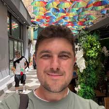 Кратерите по бул. „Янко Сакъзов“ скоро ще останат в историята. Всеки, който  е минавал оттам, знае за какво говоря