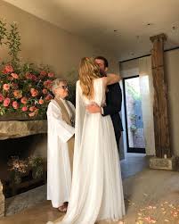 Bei brautkleid verkaufen haben sie 10x mehr chancen für ihr gebrauchte brautkleid zu verkaufen, und sie werden es verkaufen 30x schneller! Hochzeiten Die Brautkleider Der Stars Gala De