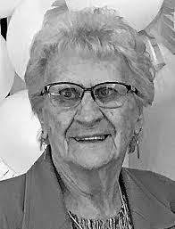 Colleen Ulmer's Instagram, Twitter & Facebook