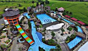 Harga tiket masuk waterboom grage city mall. Ampera Waterpark Tiket Info Wisata Mei 2021 Jam Buka