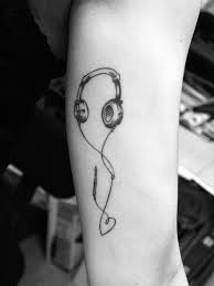 Dj tonearm tattoo on chumzilla demigodz. Dj Internationalen Tag 15 Tattoos Fur Sie Zu Feiern Feiern Fur Internationalen Tattoos Headphones Tattoo Music Tattoos Music Tattoo Designs
