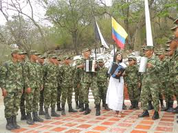 Por hacer pasar a un habitante de la calle como falso positivo condenan a la nación. En Homaneje Al Bicentenario El Ejercito Nacional Resalta El Valor Cultural De La Mujer Indigena Apoyando A Wendy Paola Corzo En El Festival Vallenato Boom82 Com