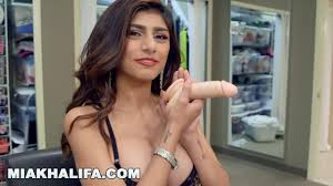 Mia Khalifa guide her fan how to suck dick dildo sex toys