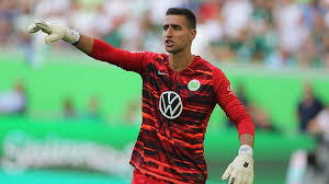 Koen casteels (born 25 june 1992) is a belgian professional footballer who plays as a goalkeeper for bundesliga club vfl wolfsburg and the belgium national team. Casteels Comeback Ich Bin Wieder Auf Dem Richtigen Weg Sportbuzzer De