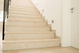 Here we finished several staircases and over 30 bathrooms at the beautiful ′′ good in rietberg #staircase #tiles #tileslegermeister #tilesdawid #newhome #timelessbeautiful #meisterbetrieb #aleluiaceramicas #schomburg. Fliesen Fur Treppen Fliesen Gruber
