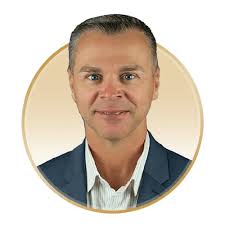 Scott Dray's Instagram, Twitter & Facebook