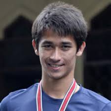 Gavin Kwan Adsit: Berita, Foto, Video, Lirik Lagu, Profil & Bio