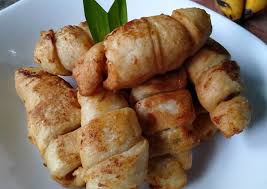 Rupanya ada beberapa zodiak yang dikatakan sangat bucin ketika mencintai pasangannya. Cara Mengolah Molen Pisang Enak Resep Enyak