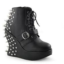 Comparez et achetez des bottines compensées pas cher sur shopalike.fr. Acheter Bottines Gothiques Cuir Noir A Clous Punk