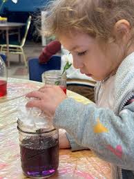 Hi everyone! We just opened a new boutique in town & would love to meet  you! Our Opening day was a huge success! Thank you to all of my friends who  stopped