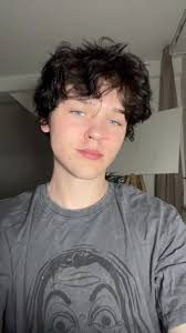 Unexpected Makeup Looks for Femboys