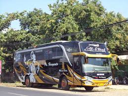 Bus po haryanto hr 071 netral new spirit dengan livery baru. Gambar Foto Nama Julukan Bus Po Haryanto Terbaru