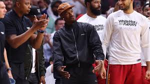 Heat's Jimmy Butler fined $15K for 'obscene gesture,' Markieff Morris fined $25K for interfering from bench - CBSSports.com