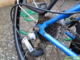 How do you remove rust from a bicycle chain? 3 Ways To Fix A Slipped Bike Chain Wikihow