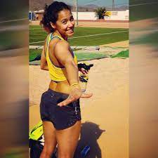 Satranç şampiyonalarının resmi olarak yapılmaya başlandığı 1886'dan beridir hiç kadın dünya şampiyonu olmadığı ve şu anda fide elo sıralamasının ilk 100 sırasında sadece iki tane kadın satranç oyuncusunun bulunduğu bilindiğinde çok da yadırganamayacak tespittir. Angelica Bengtsson Oly Classic Training Camp In The Sun Fuerteventura Playitas Polevaultlife Globalthrowning Craftsportswear Teamsweden Facebook