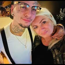 How to price a miscut Pokémon card?