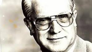 Phyllis Chipman's Instagram, Twitter & Facebook