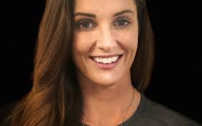 Jana Weir's Instagram, Twitter & Facebook