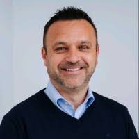 100+ "Robert Erle" profiles