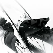 The flap guard is made of soft material, so that it can be mounted on the fork and on the rear stay as well. Flap Guard Black Sks Germany