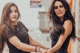 Youtube klik salah satu judul yang cocok, kemudian untuk link download barbara de regil antes y despues youtube ada di halaman berikutnya. Barbara De Regil Demostro Como Ha Crecido Y Cambiado Junto A Mar La Hija Que Tuvo A Los 16 Anos Repretel