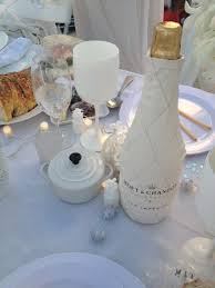 Our Beautiful Table Decoration Containing A Lovely Le Creuset Mini Casserole At Saturday S Diner En Blanc In Sydn Diner En Blanc Al Fresco Dinner Diner Table