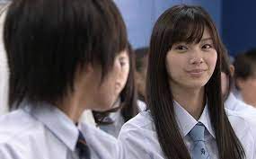新川優愛が幼少期から可愛いすぎる 2018年のドラマは いつまでも白い羽根 芸能人でーたライブラリ 新川優愛 芸能人 可愛い