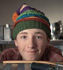 The newborn elf hat that appeared on the cover of a magazine was knit on 8mm straight needles. Ravelry E L F Cap Pattern By Kendra Nitta
