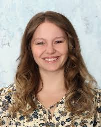 Alison Hoffman's Instagram, Twitter & Facebook