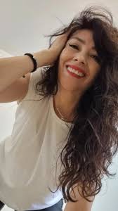 Clase de Fusión Dance , desde 13 años en adelante , bailamos ,pop ,latino  ,reggaeton,salsa, femme style, un ritmo cada clase, simple divertida todas  /os pueden hacerlo.Grupos mixtos, MARTES Y JUEVES ...