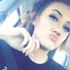 Taylor Hendrickson (@tayyylorjae)