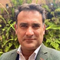 40+ perfiles de «Reinaldo Moreno»