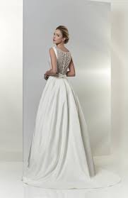 Hier kommt jede braut auf ihre kosten! Venus Bridal Collection 2019 Brautkleid At4720 Brautmode Braut Brautkleid