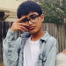 Ethan Knowles's Instagram, Twitter & Facebook