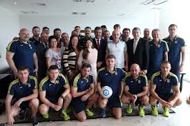 Sinceras felicitaciones al amigo pueblo uruguayo y nuestros colegas de cancillería. Governo Governador Recebe Selecao Master De Futebol Da Ucrania Agencia Estadual De Noticias