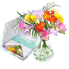 All flowers will come out of plastic sleeves, flat packed and ready to arrange in your home. Bloompost Fresh Flowers Through The Mailbox