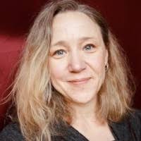 Lisa Poley's Instagram, Twitter & Facebook