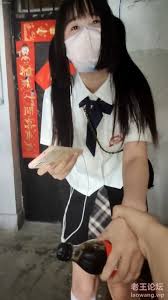 美腿] [转载搬运] 楼道强摸白丝jk妹太刺激了好想按着操[1V+132.5M][百度盘]_懒人部落