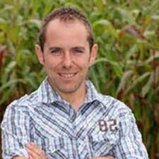 Nos agriculteurs rêvent d'amour, leurs prétendants et prétendantes aussi. Bertrand L Amour Est Dans Le Pre 9 Biographie News Photos Et Videos Tele Loisirs