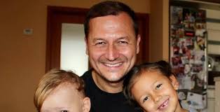 Vojtěch bernatský (46 let) moderátor. Sportovni Komentator Vojtech Bernatsky Napsal Knihu O Detech Bleskove Cz